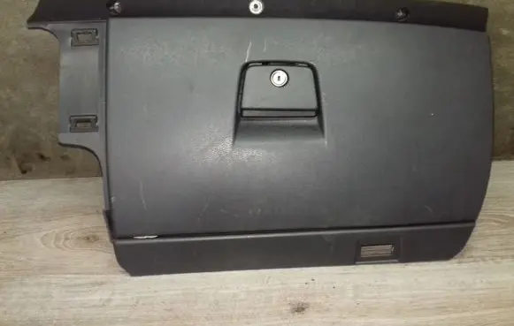 Volvo V50 Glove box 8626141 39871860 3865
