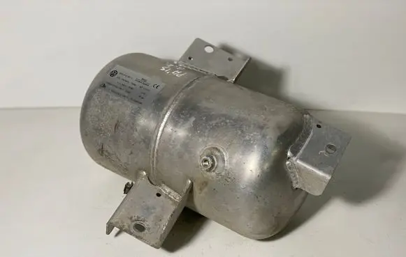 Volkswagen Phaeton Air suspension tank/reservoir 3W0616201A 15158000382