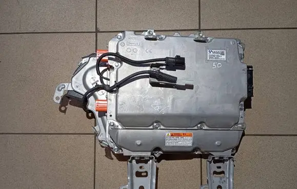 Lexus NX Voltage converter inverter G909078040