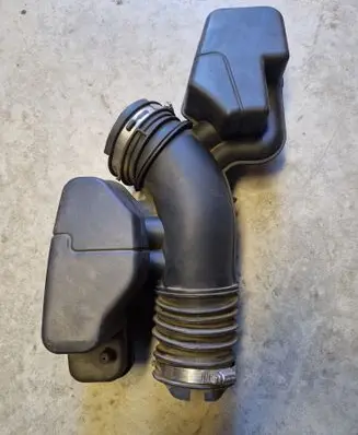 Ford Explorer V Intake resonator BB539F805AD