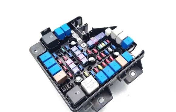 Hyundai Santa Fe Fuse module 91950-2B100