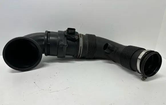 Volkswagen Touareg II Mass air flow meter 7P6129571 7P6128532 06J906461D