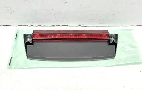 Audi A4 S4 B9 Third/center stoplight 8w5945097