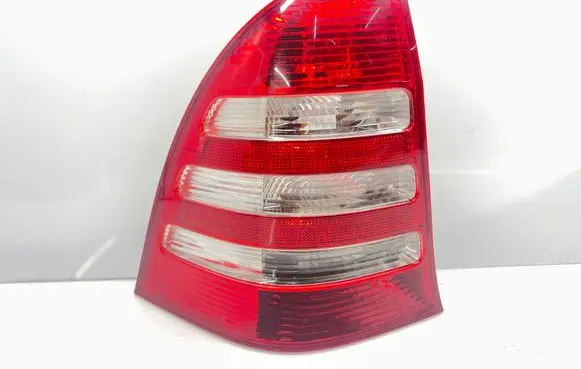 Mercedes-Benz C W203 Rear/tail lights 2038202364