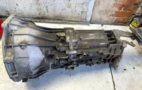 BMW X1 E84 Manual 6 speed gearbox 1069401108