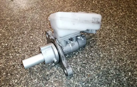 Ford Fiesta Master brake cylinder