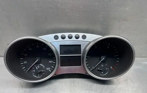 Mercedes-Benz ML W164 Speedometer (instrument cluster) A2514405947 A2C53337596