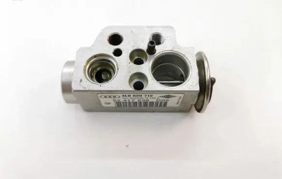 Audi Q7 4L Air conditioning (A/C) expansion valve 4L0820712