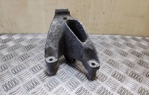 Audi Q5 SQ5 Engine mounting bracket 8K0199307BM