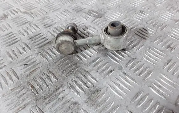 Rear anti-roll bar/stabilizer link