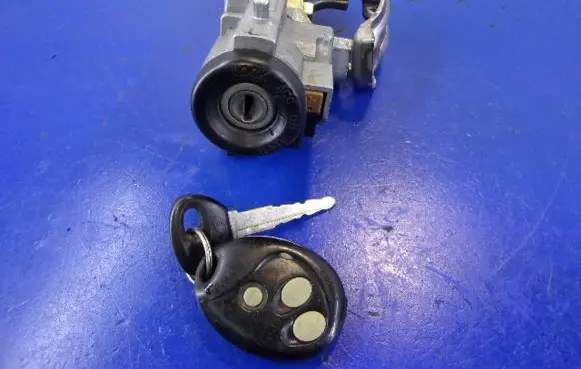 Mazda Premacy Ignition lock