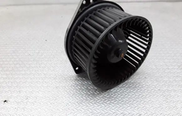 Opel Agila A Heater fan/blower 381000010