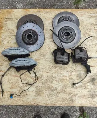 Mercedes-Benz E W213 Brake discs and calipers set A0004231712 A2135460980