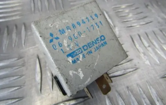 Mitsubishi Colt Other relay mb894719