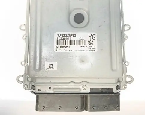 Volvo V40 Engine control unit/module 31336983 1039S50500 0281018414
