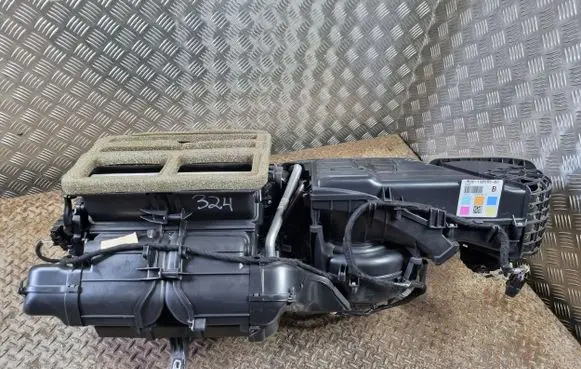 Ford Mustang VI Interior heater climate box assembly JR3B19B555BG FR3B19B555