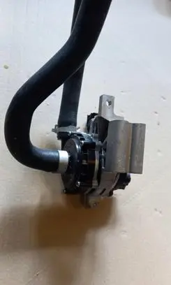 Hyundai Ioniq 5 Electric auxiliary coolant/water pump 221218S2A1
