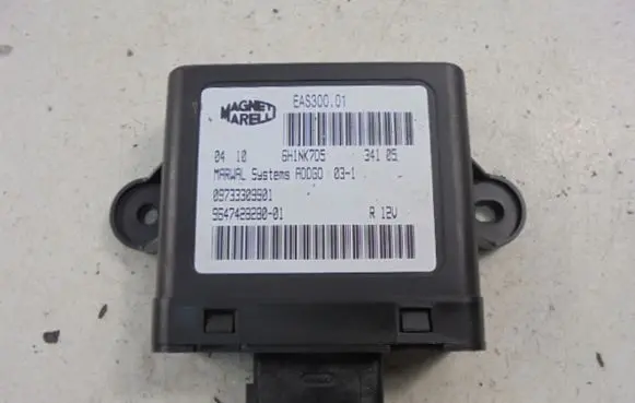 Peugeot 307 Fuel pump relay 9647428280
