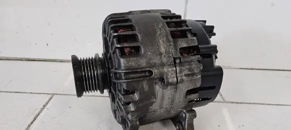 Audi A5 8T 8F Generator/alternator 03G903016G 409035306 2543398B