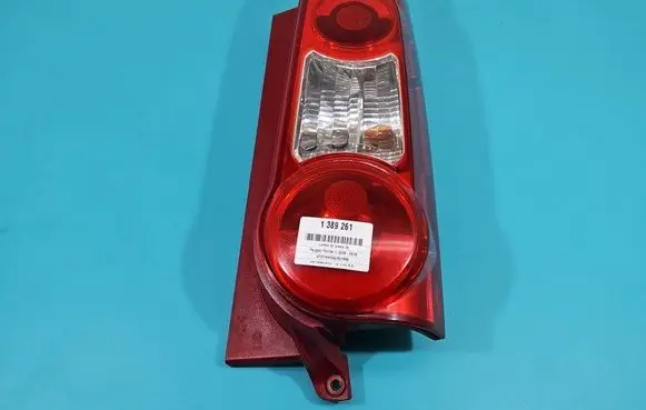 Rear/tail lights