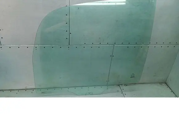 Skoda Roomster (5J) Rear door window glass 