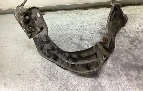 Mercedes-Benz C W203 Side radiator support slam panel 