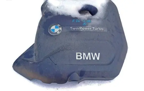 BMW 4 F36 Gran coupe Engine cover (trim) 8621822