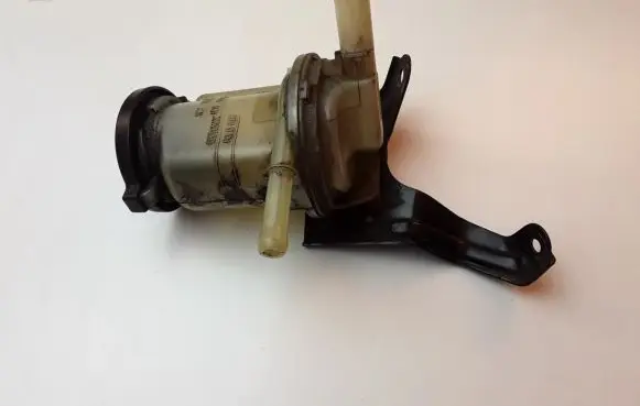 Toyota Corolla Verso AR10 Power steering fluid tank/reservoir