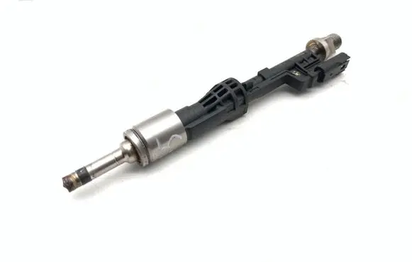 BMW X3 F25 Fuel injector 7597870 759787004