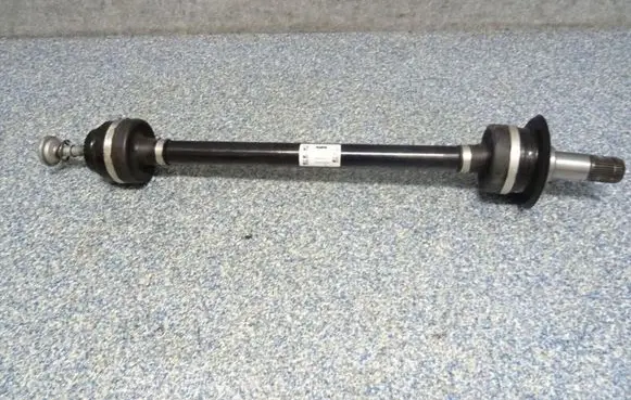 BMW 5 G30 G31 Rear driveshaft 8664629