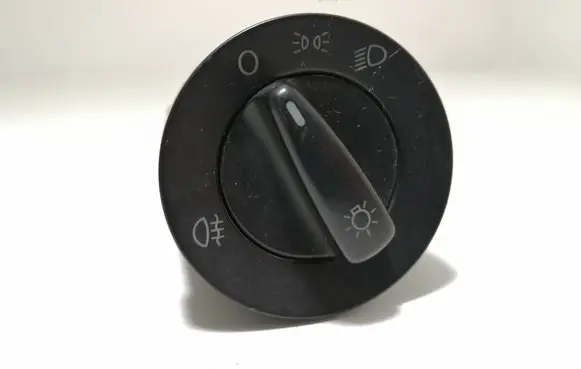Volkswagen Golf IV Light switch TC41C0941531