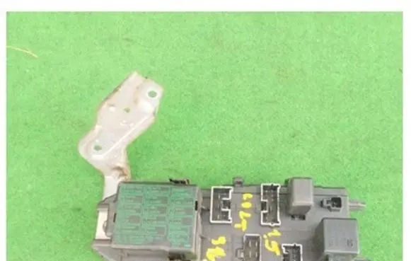 Mitsubishi Colt Fuse box set