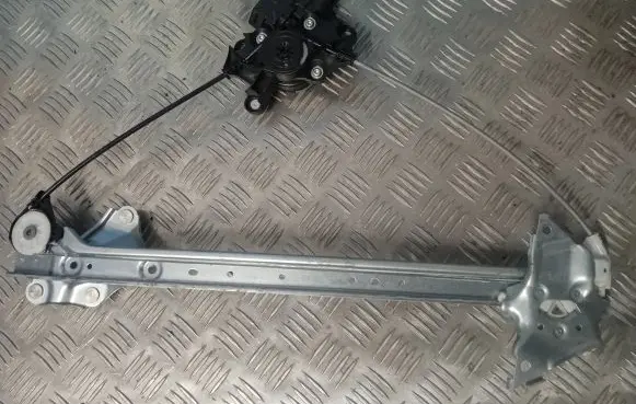 Toyota RAV 4 (XA50) Front door window regulator with motor 8571042140