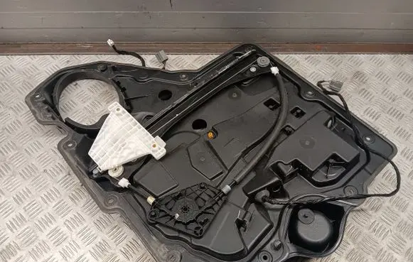 Chrysler Pacifica Sliding door electric window regulator 3040965