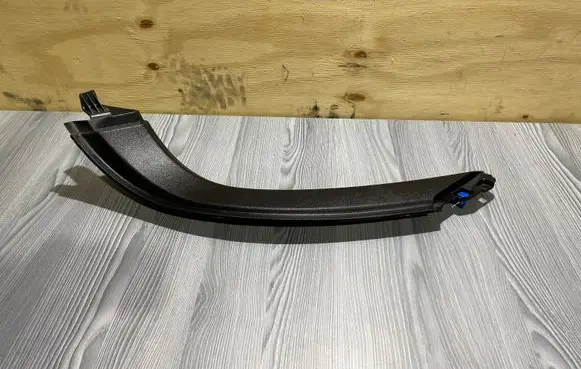 Tesla Model S Bottom trim 100906600C