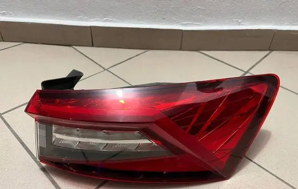 Skoda Kodiaq Rear/tail lights 565945208A