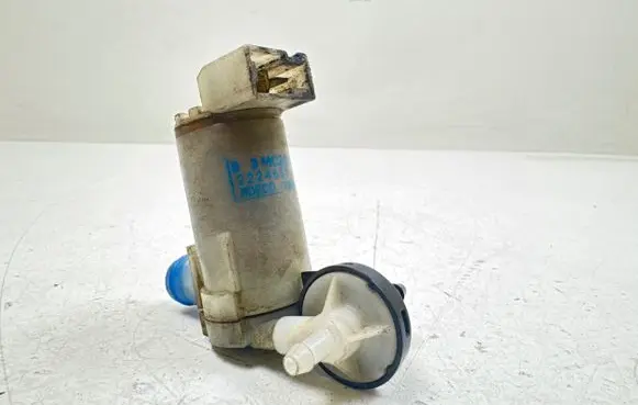 Nissan X-Trail T31 Windscreen/windshield washer pump 2224655A DMC212