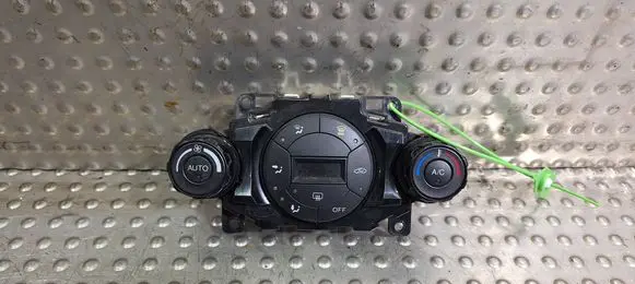 Ford Fiesta Climate control unit 8A6T-18C612