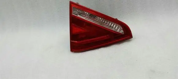 Audi A5 8T 8F Tailgate rear/tail lights 8T0945093