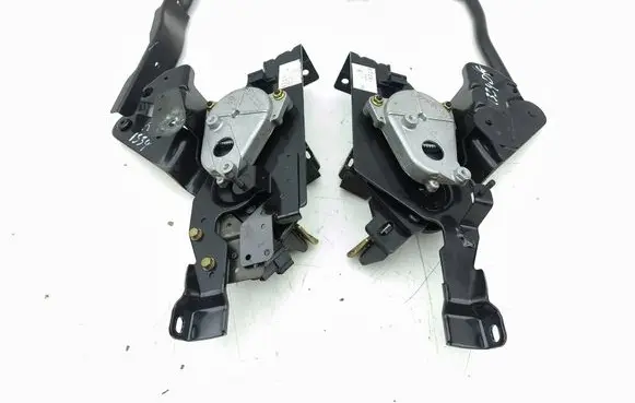 Nissan 350Z Convertible roof hinge 9729 C49E400 03T30A1