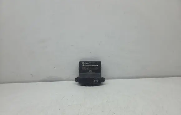 Volkswagen Golf V Gateway control module 1K0907951