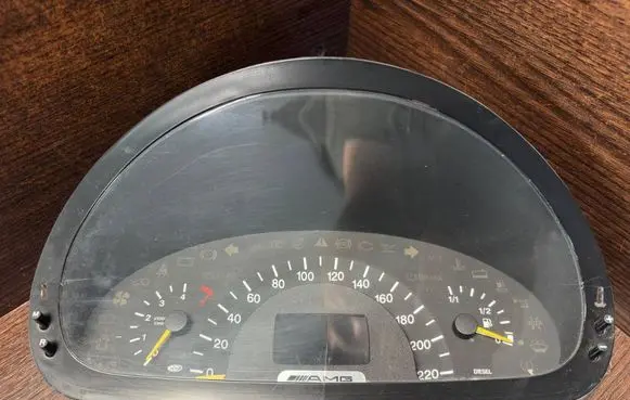 Mercedes-Benz Vito Viano W639 Speedometer (instrument cluster) 6394462921 A6394462921