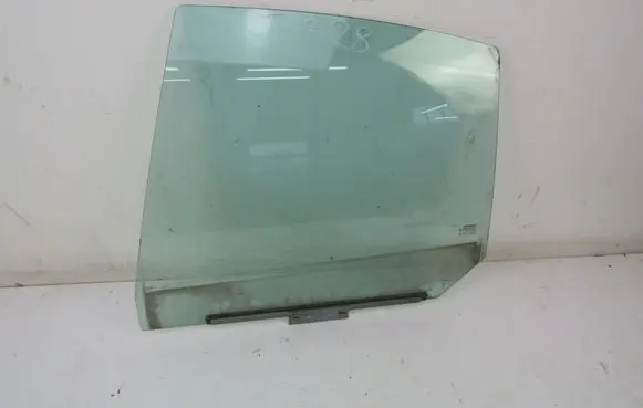 Renault Megane I Rear door window glass 