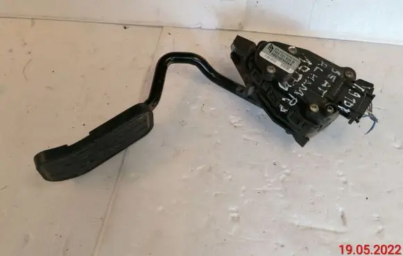 Seat Alhambra (Mk1) Accelerator throttle pedal 7M3721603B
