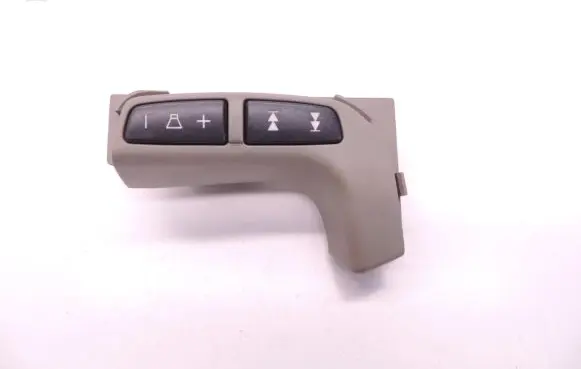 Volvo V70 Steering wheel buttons/switches 30710272 D44