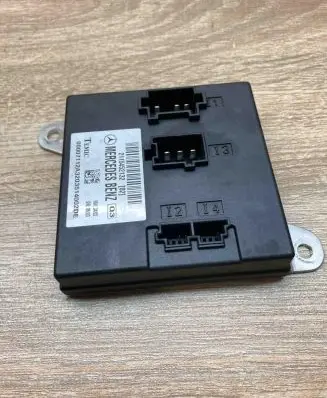 Mercedes-Benz E W211 Comfort/convenience module 2115452132