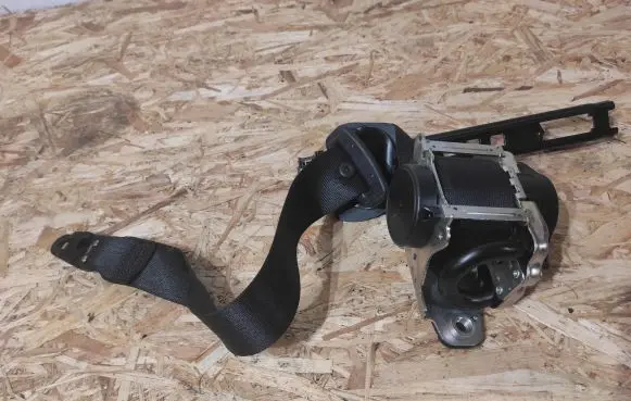 Mercedes-Benz GLC X253 C253 Front seatbelt 635374900B 95R0000 020318