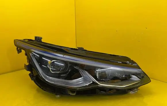 Volkswagen Golf VIII Headlight/headlamp 5H0941060G