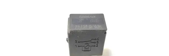 Nissan Almera Tino Other relay 4RD00781404