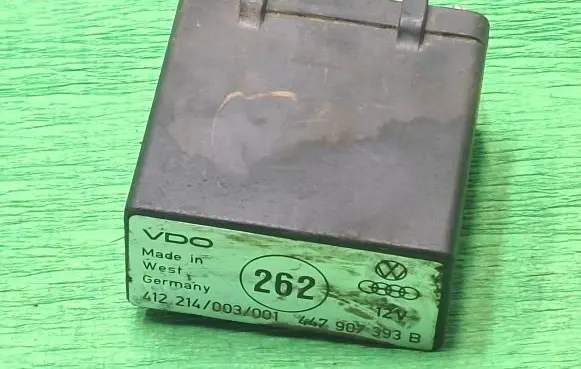 Audi 100 S4 C4 Other control units/modules 447907393B